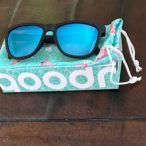 Brand new Goodr Polarized Wayfarer Sunglasses